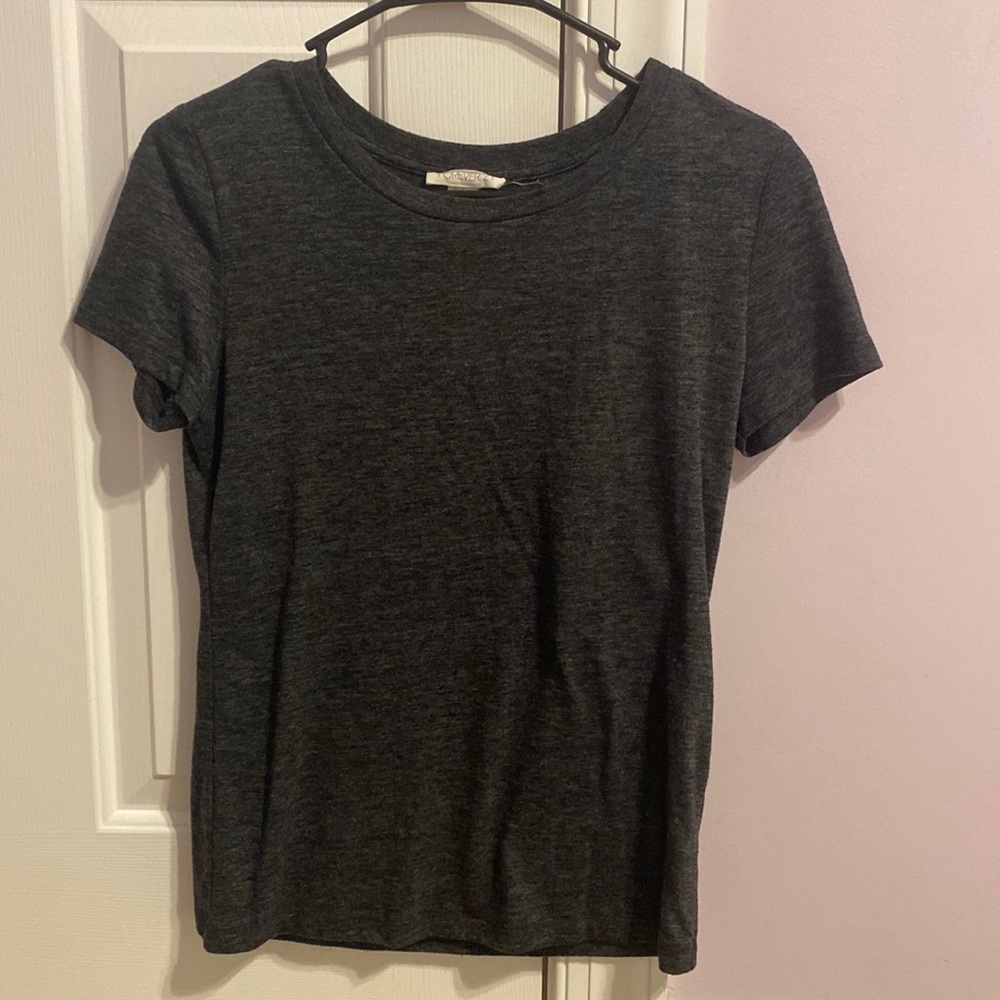 FOREVER 21 tshirt